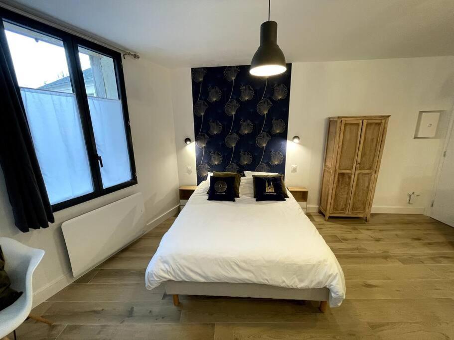 Alp Chartres - Cosy Studio Au Coeur De Chartres Avec Parking ภายนอก รูปภาพ